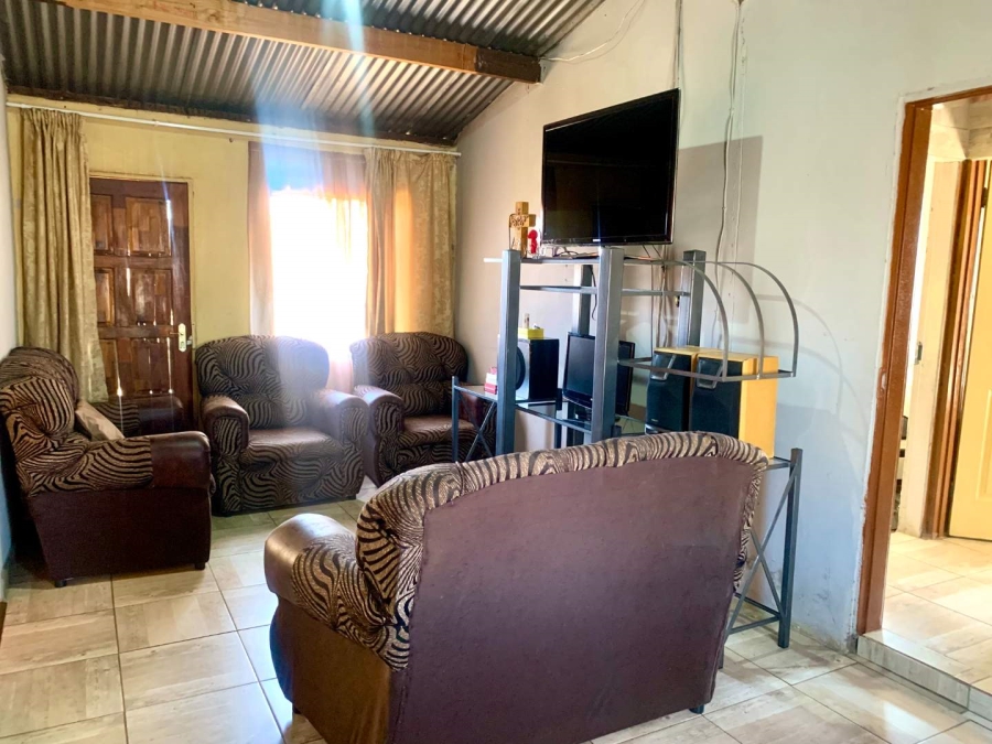 2 Bedroom Property for Sale in Rodenbeck Free State